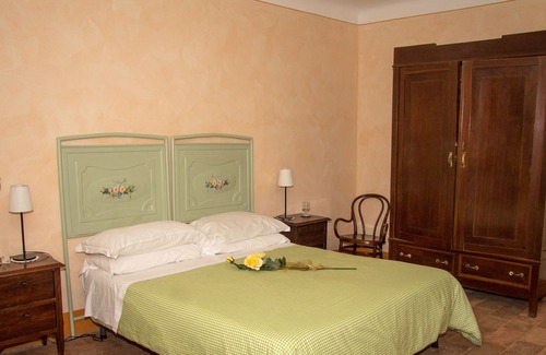 Filattiera Villa | La Casatorre di Ponticello. Casale di campagna con ampio giardino e piscina