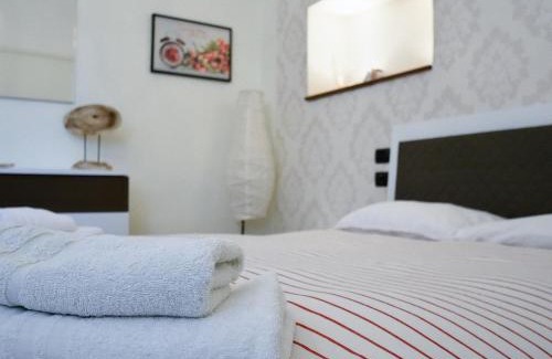 Torre Annunziata Apartment | La Casetta di Nonna Pina - Appartamento con cucina in pieno centro