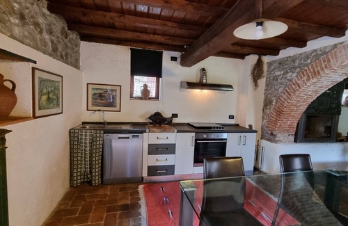 Borghetto-melara Cottage | La Casetta - Rose Cottage in Tuscany