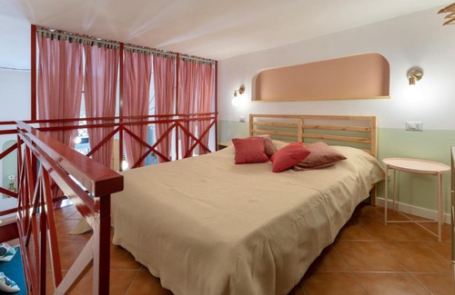 Pozzuoli Apartment | La Casina di Largo del Rosso