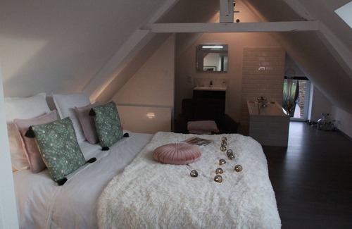 Arnage Bed & Breakfast | La Catiniere