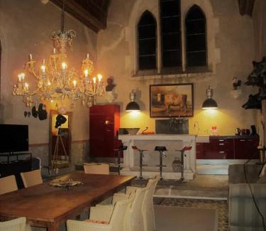 Auxey-Duresses House | La chapelle de Melin