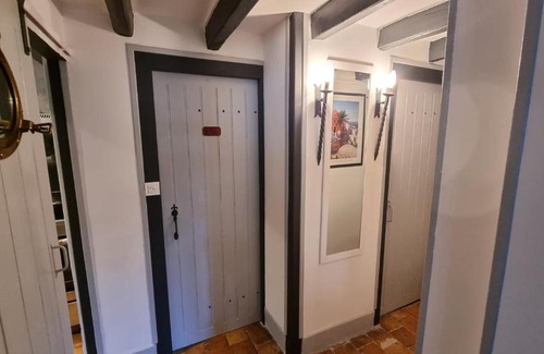 Montcresson House | La Charmault