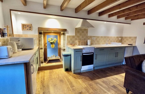 Chaunay House | La Charronnière: La P’tite Boulangerie