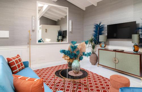 Parma City Centre Apartment | La CHARTREUSE Luxury Suites
