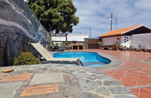 Santa Barbara House | La Chosita