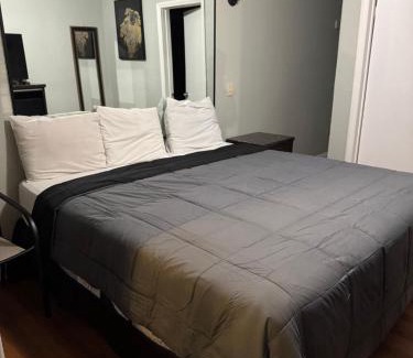 Pico - Robertson Hotel | La Cienega Inn Motel