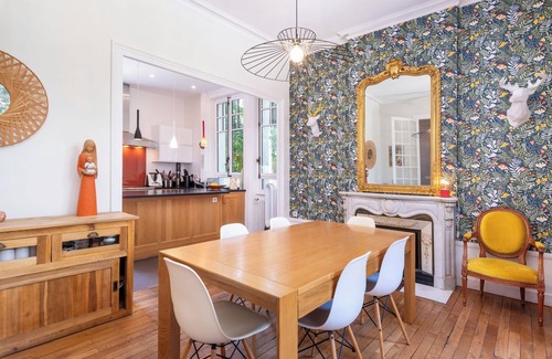 Tassin-la-Demi-Lune Villa | La Cloche - Family house with pool ang garden