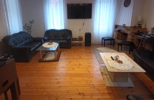 Bran House | La Conac 13 Ceasuri Bune