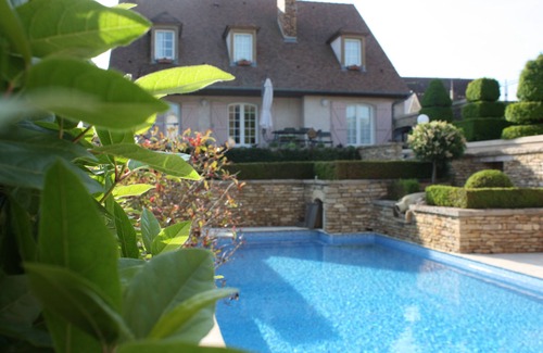 Meursault Villa | La Confrérie au Centre de la Bourgogne