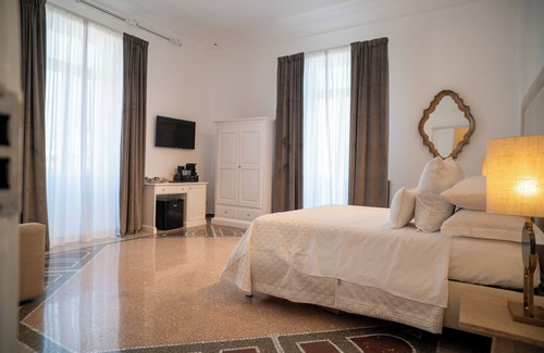 Santa Lucia Bed & Breakfast | La Corte di Partenope Suites