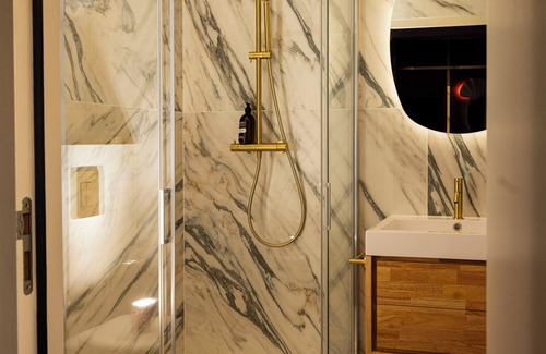 Annecy Old Town Hotel | La Cour du 6