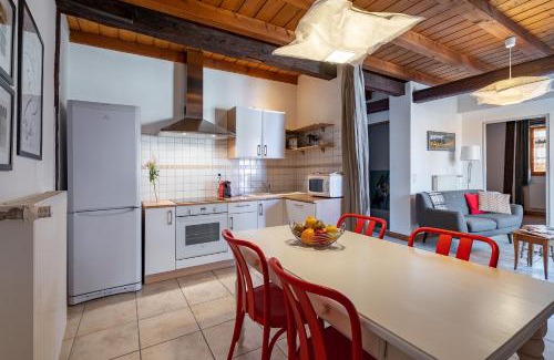 Saint-Hippolyte Apartment | La Cour St-Fulrad - Appartements