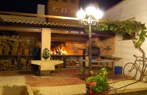 El Peral Cottage | La Cueva de Cirondo 6 Seats House 3