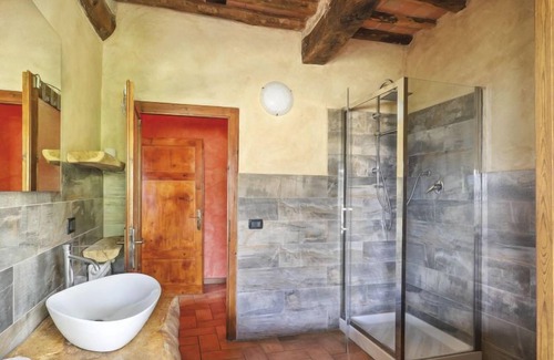 Pescia Apartment | La Cupola: Lavanda by Interhome
