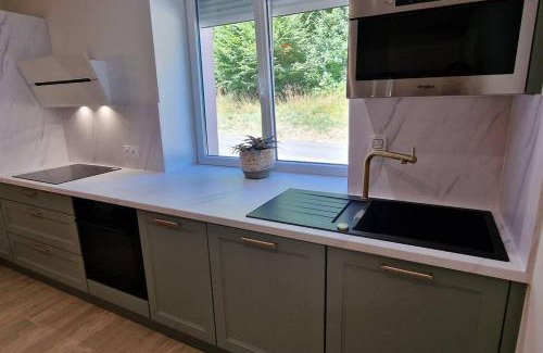 Cravanche Apartment | La Dame - Parking Privé GRATUIT Proche GE Alstom & Centre-Ville