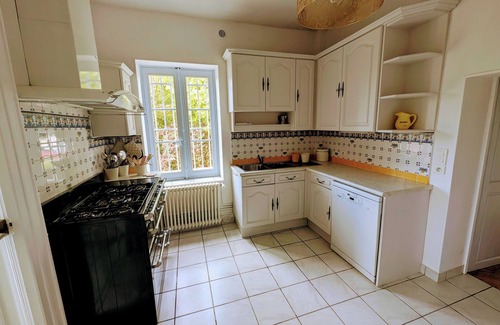 Saint-Etienne-en-Bresse House | La Demeure de l'Intendant - 15-person gîte with 9000m2 grounds and swimming pool
