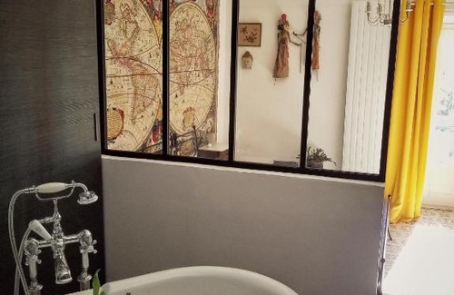 Montpeyroux House | La Dolce Vita - Chambre Marco Polo