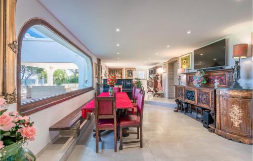 San Costanzo House | La Dolce Vita