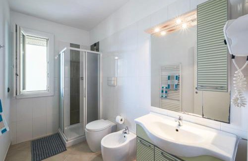 Miramare Apartment | La Dolce Vita - monolocale con garage di fronte al mare