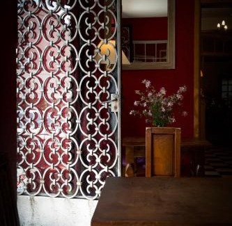 Saint-Chely-d'Aubrac Hotel | La Domerie - Maison d'hôtes