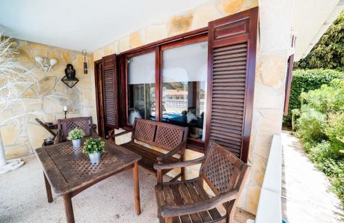 Los Gomez House | La Favorita