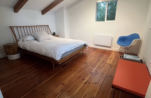 Otter Point House | La Finca | Surf retreat in Shirley! Unique & modern home close to Jordan River.