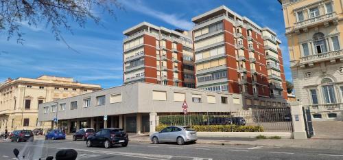 Livorno Apartment | La Finestra sul mare, Spettacolare Vista mare davanti alla Terrazza Mascagni -