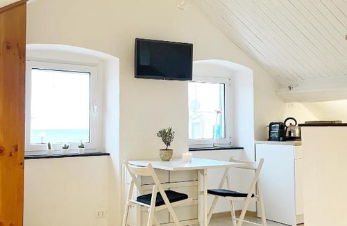 Pegli Apartment | La Finestra Sull’Oasi