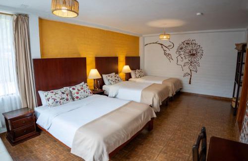 Banos de Agua Santa Hotel | La Floresta Hotel