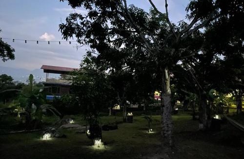 Mesitas del Colegio Cabin | La Florida Hotel