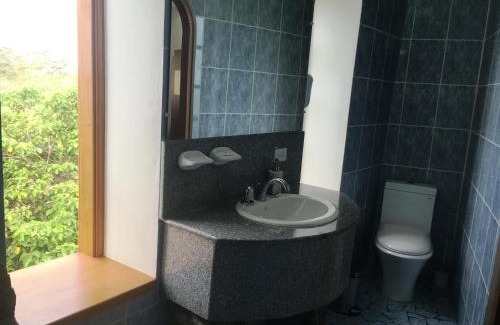 Puerto Ayora Bed & Breakfast | La Fortaleza De Haro