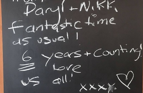 Les Eyzies Cottage | La Petite Maison at Les Girouteaux 3 lovely 4 star Cottages with pool