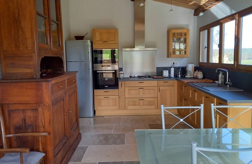 Saint-Martin-de-Fressengeas House | LA Maison DU Bonheur