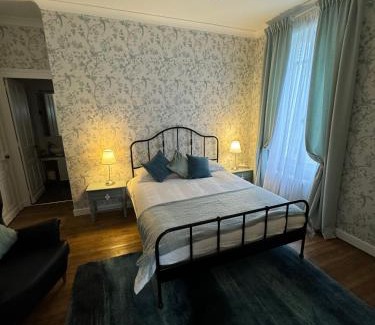 Saint-Martin-de-Riberac House | La Garde - Chambre D'hôte