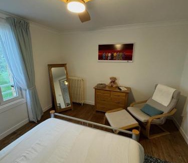 Saint-Martin-de-Riberac House | La Garde - Chambre D'hôte