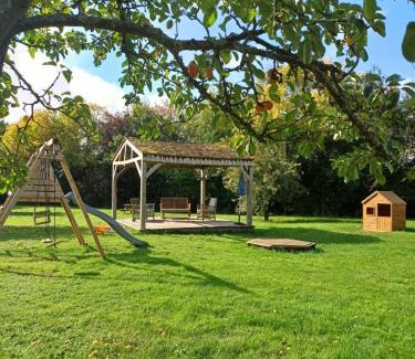 Alencon House | La Garencière - La Petite Maison