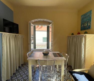 Ameglia Apartment | La Gio del Fosso