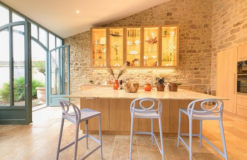 Tonnac House | La Glycine