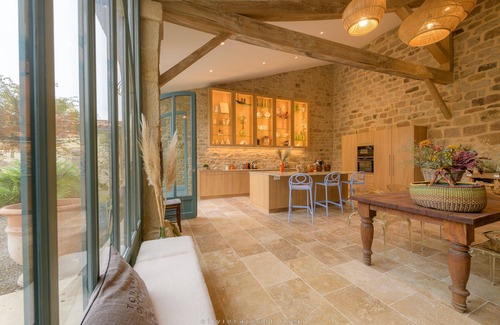 Tonnac House | La Glycine