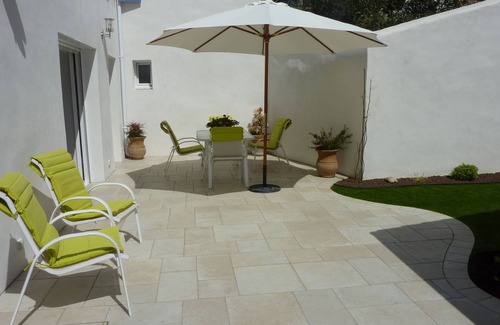 Ars-en-Re House | La Gourbeuille, a beautiful retaise house