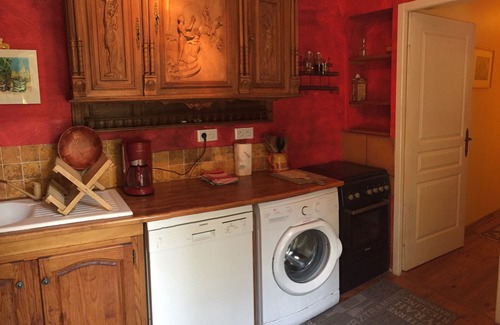 Mazan Villa | La Grande Peyriere - 2 CH - Large wooded prop - Swim. pool - In the countryside