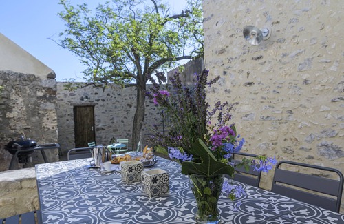 Belesta Cottage | La Grange droite - The Castle House by Domaine RIBERACH