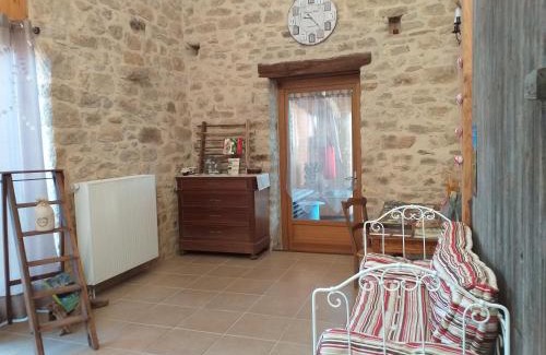 Bournazel House | LA GRANGE DU RIAL