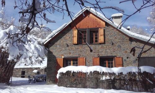 Benque-Dessous-et-Dessus Ski Chalet | La Grange Des Biches