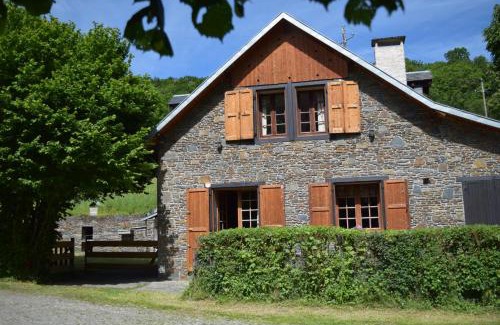Benque-Dessous-et-Dessus Ski Chalet | La Grange Des Biches