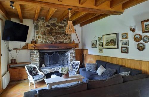 Benque-Dessous-et-Dessus Ski Chalet | La Grange Des Biches