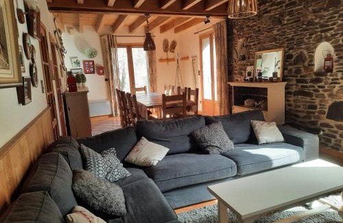 Benque-Dessous-et-Dessus Ski Chalet | La Grange Des Biches