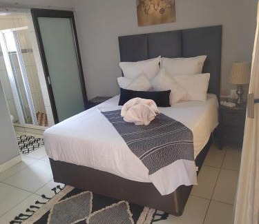 Ga-Segonyana House | La-Guna Guesthouse