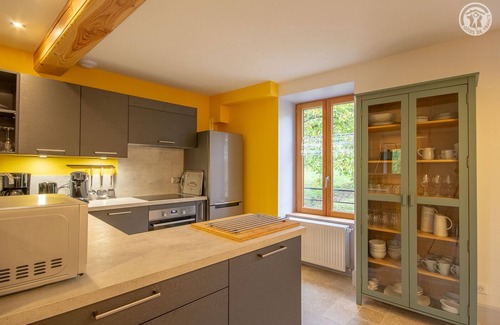 Chateau House | La Halte du Donjon - CHATEAU